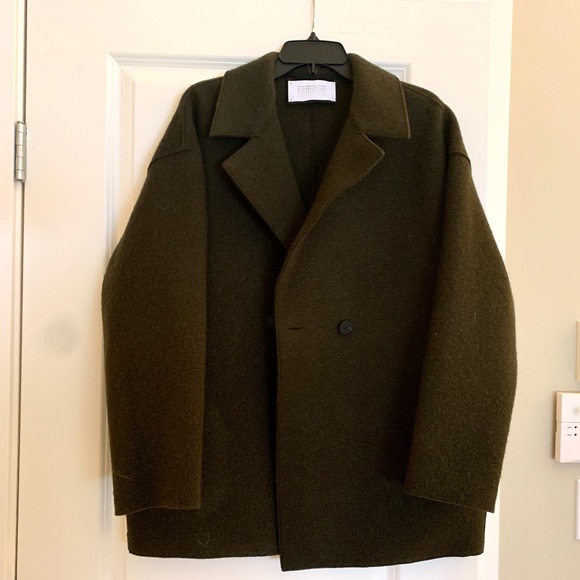 Harris Wharf London Oversized Drop-Shoulder Double-Breasted Wool Jacket - Picture 3 of 15
